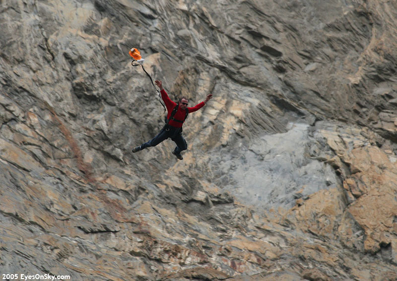 Suisse/Valais/BaseJump/20050521/IMG_7099.jpg