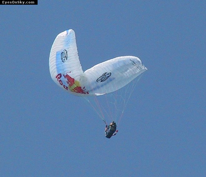 Fly-Parapente/Vertigo/2001/20010824/122-2279_imgg.jpg