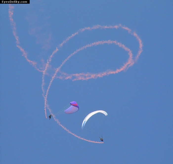Fly-Parapente/Vertigo/2001/20010826/124-2459_imgg.jpg
