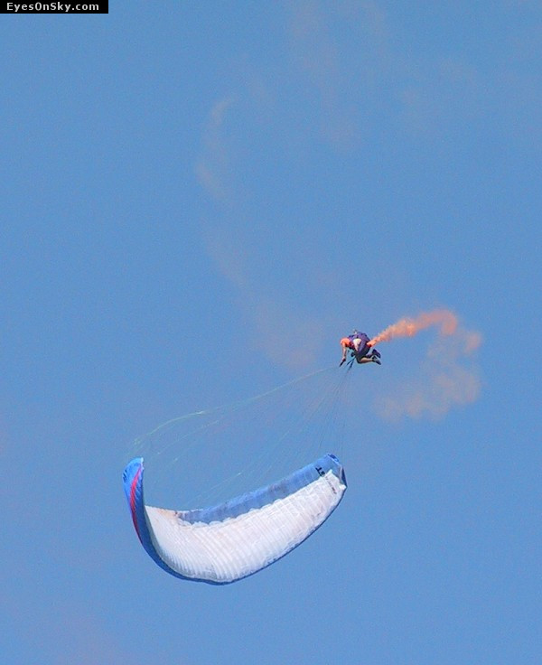 Fly-Parapente/Vertigo/2001/20010826/124-2474_imgg.jpg