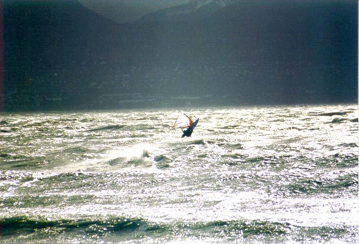 Suisse/Leman/Storm-Tempete/19991226/temp9913.jpg