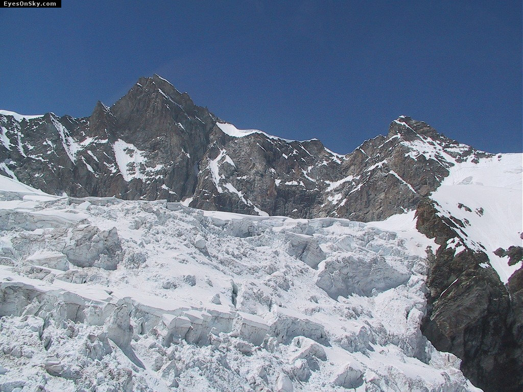 Suisse/Valais/Zermatt/FromSky20010703/Part1/109-0958_imgg.jpg